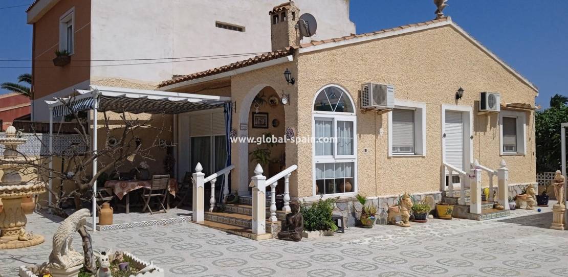 Wiederverkauf - Haus - Alicante - El Chaparral