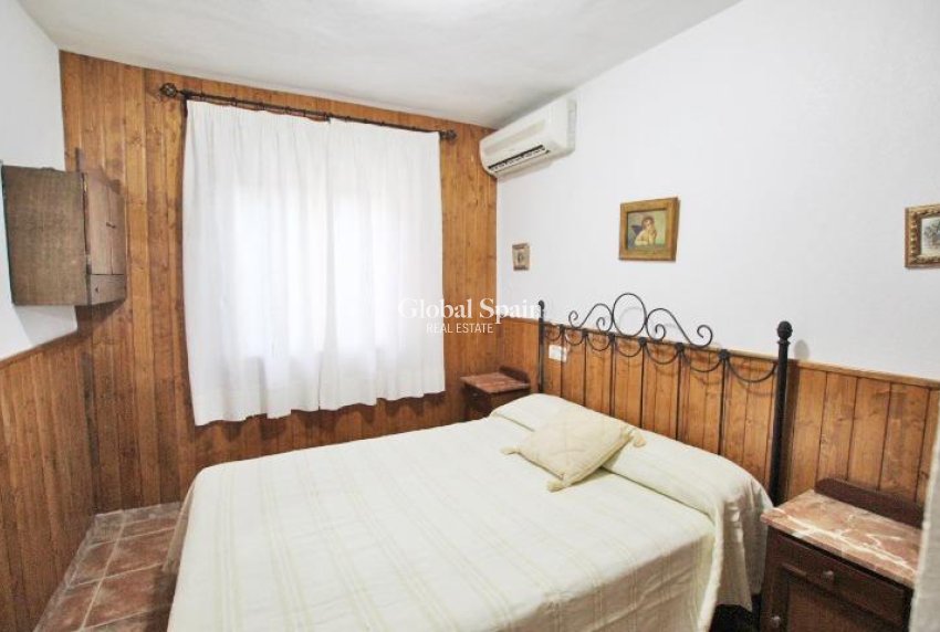 Wiederverkauf - HAUS -
ALMORADÍ - Comunidad Valenciana