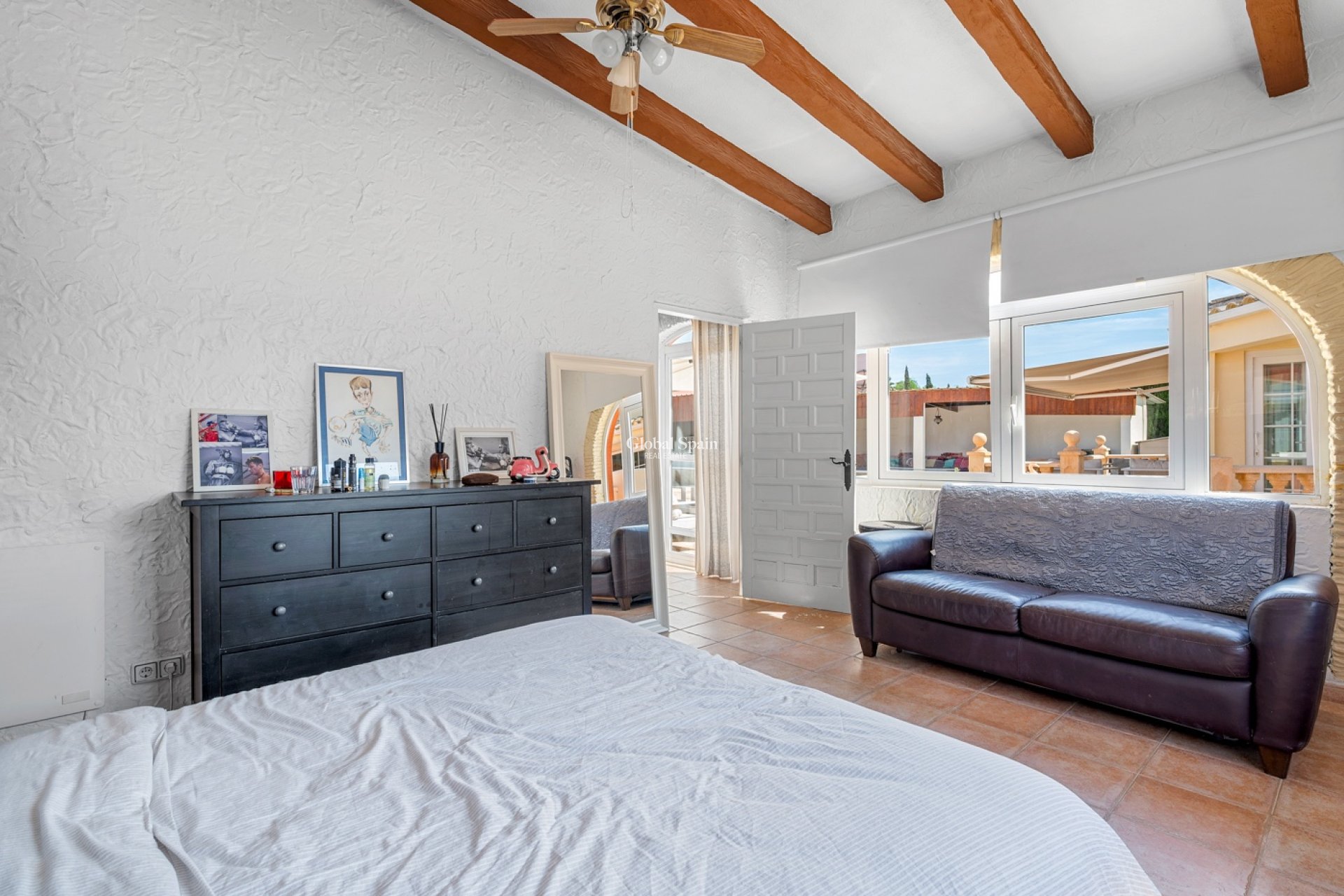 Wiederverkauf - HAUS -
ALMORADÍ