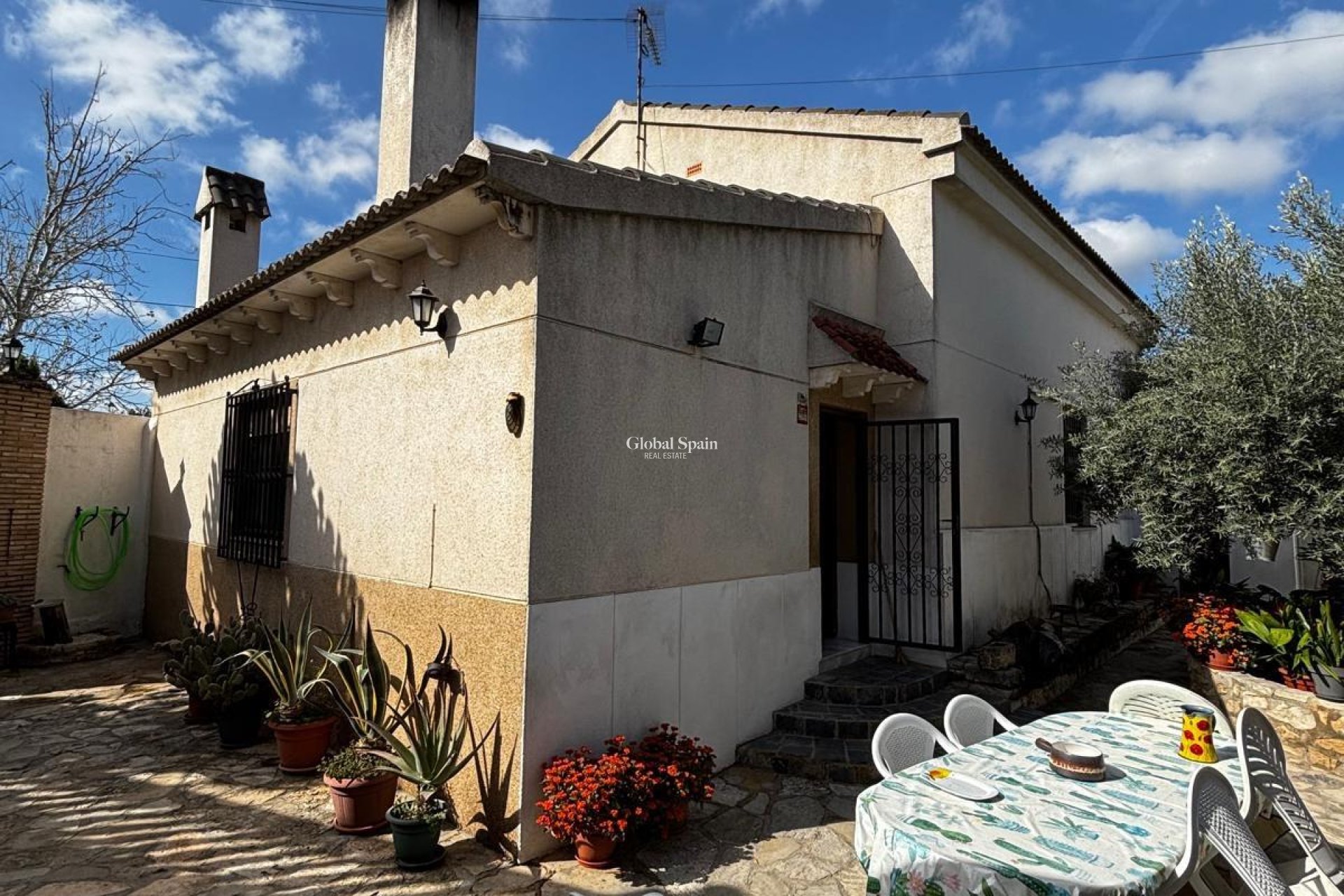 Wiederverkauf - HAUS -
BENEJÚZAR - Comunidad Valenciana