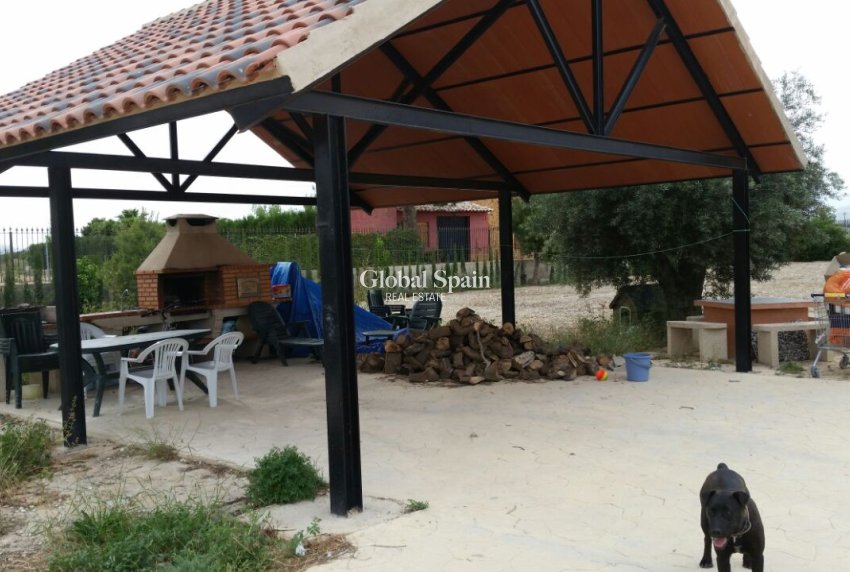 Wiederverkauf - HAUS -
BENFERRI - Inland