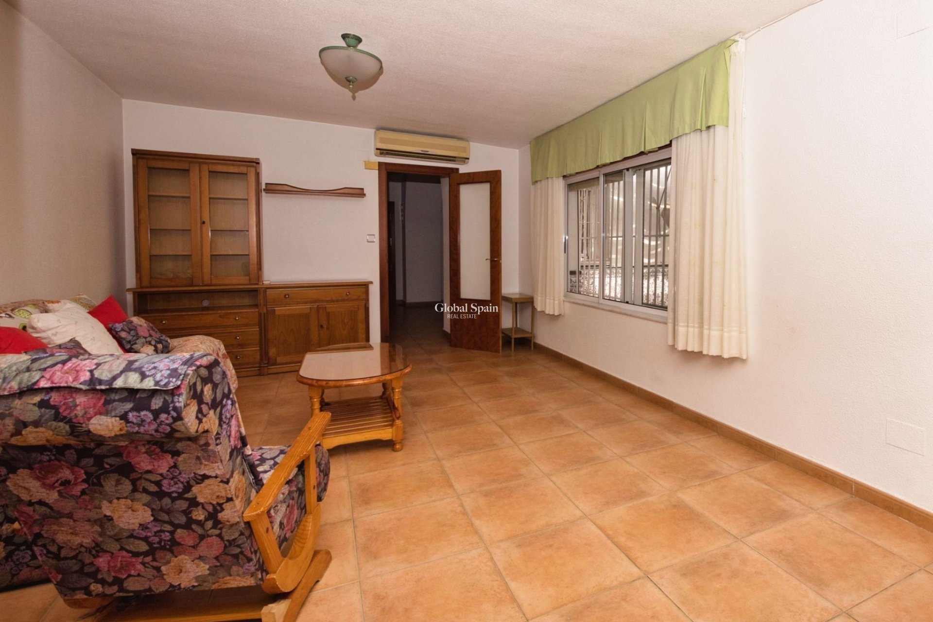 Wiederverkauf - HAUS -
BENIJÓFAR - Costa Blanca