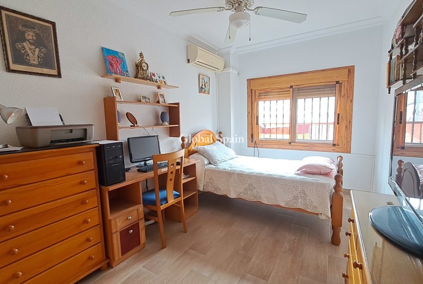 Wiederverkauf - HAUS -
BENIJÓFAR - Costa Blanca