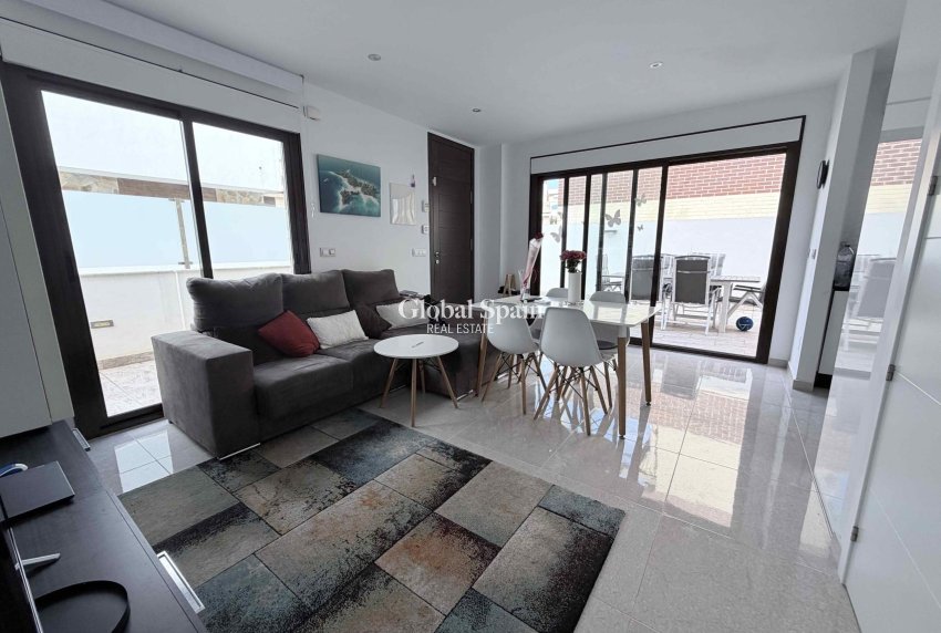 Wiederverkauf - HAUS -
CABO ROIG - Costa Blanca