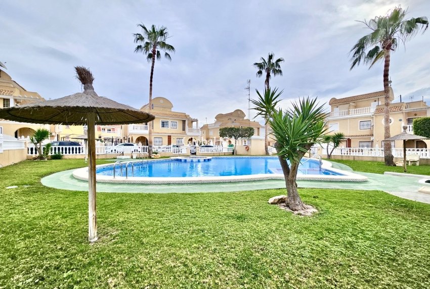 Wiederverkauf - HAUS -
CABO ROIG - Costa Blanca