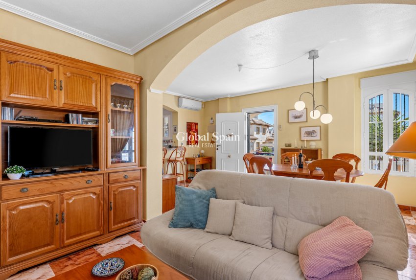Wiederverkauf - HAUS -
CABO ROIG - Costa Blanca