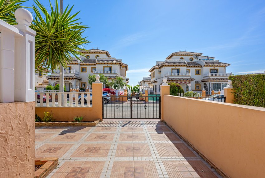Wiederverkauf - HAUS -
CABO ROIG - Costa Blanca