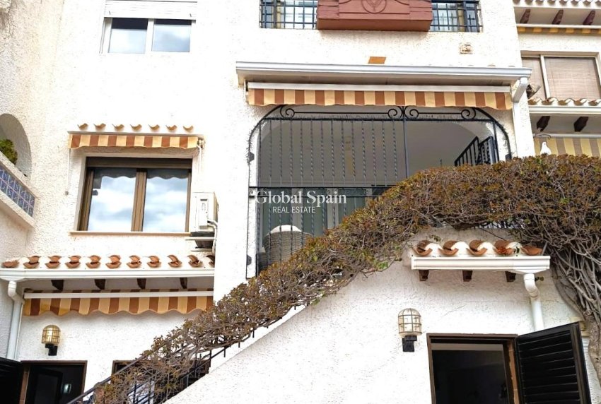 Wiederverkauf - HAUS -
CABO ROIG - Costa Blanca