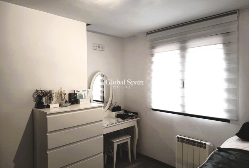 Wiederverkauf - HAUS -
CABO ROIG - Costa Blanca