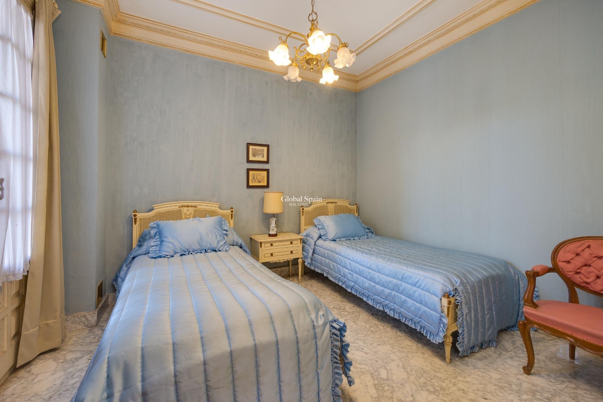 Wiederverkauf - HAUS -
CALLOSA DEL SEGURA - Comunidad Valenciana