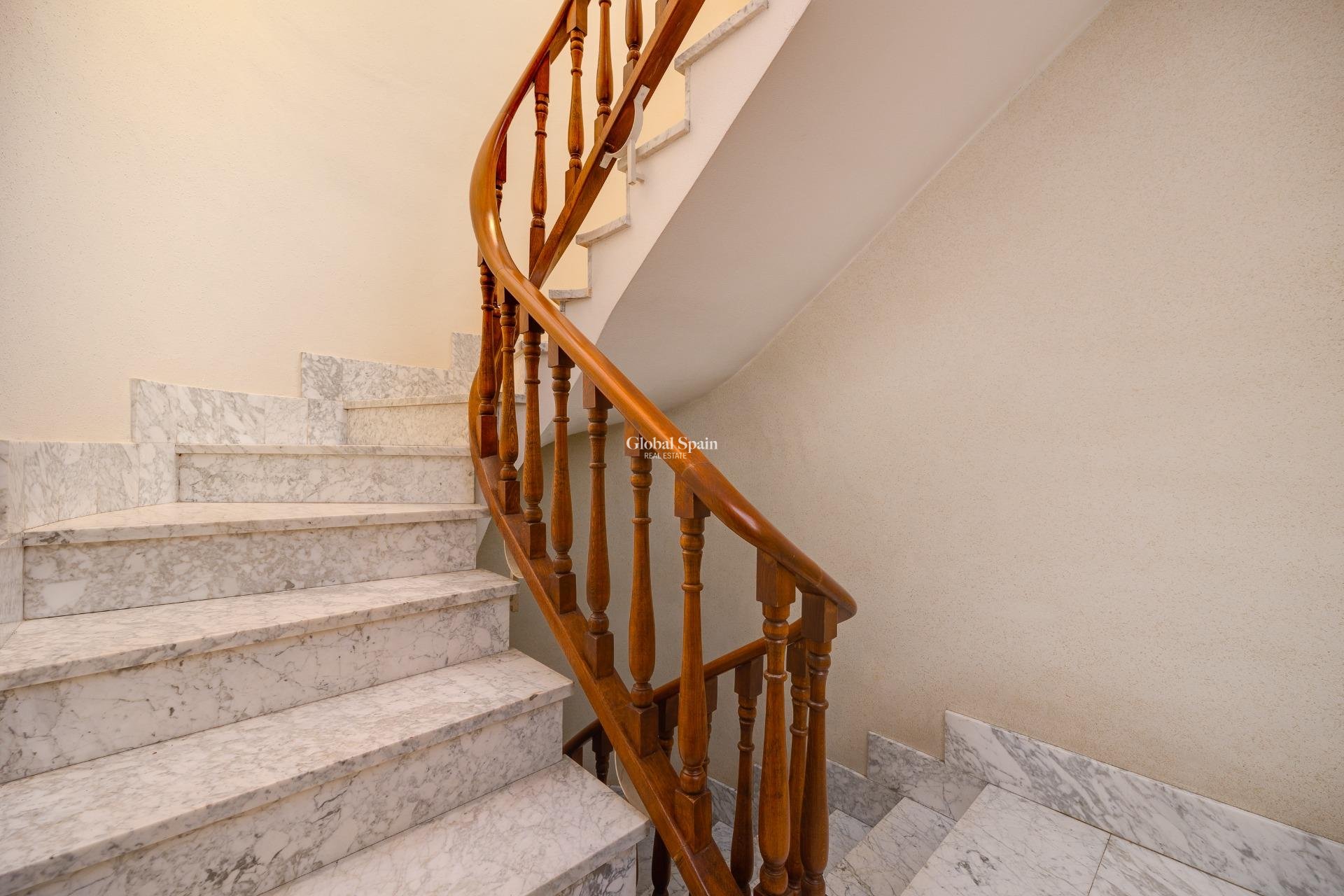 Wiederverkauf - HAUS -
CALLOSA DEL SEGURA - Comunidad Valenciana