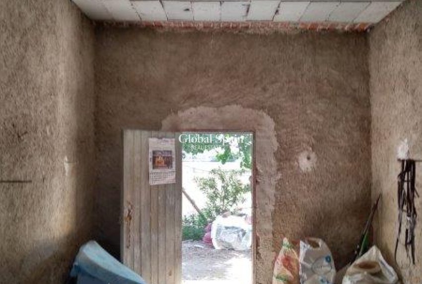 Wiederverkauf - HAUS -
CALLOSA DEL SEGURA