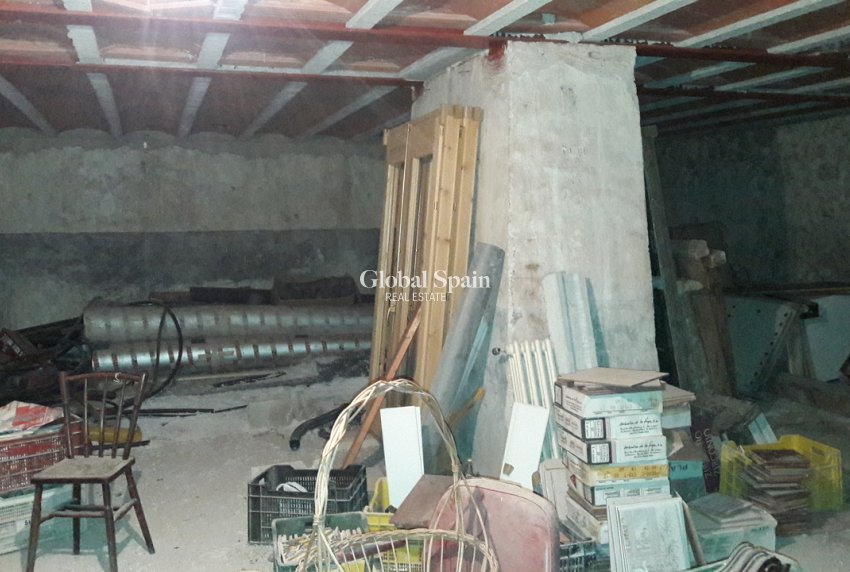 Wiederverkauf - HAUS -
CARAVACA DE LA CRUZ - Inland