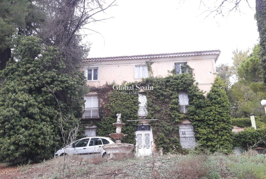 Wiederverkauf - HAUS -
CARAVACA DE LA CRUZ - Inland
