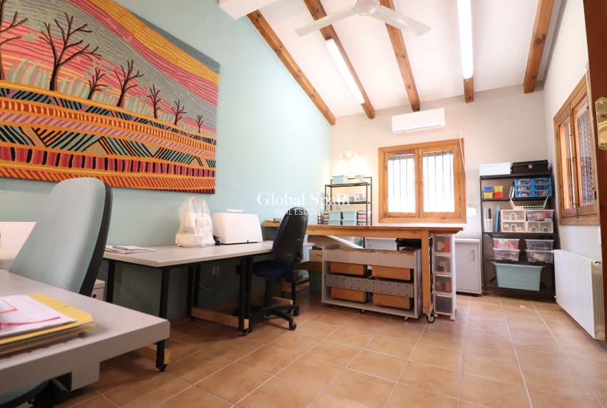 Wiederverkauf - HAUS -
Catral - Catral - Country