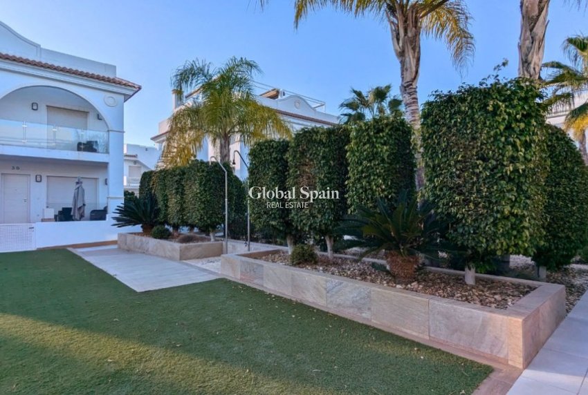 Wiederverkauf - HAUS -
CIUDAD QUESADA