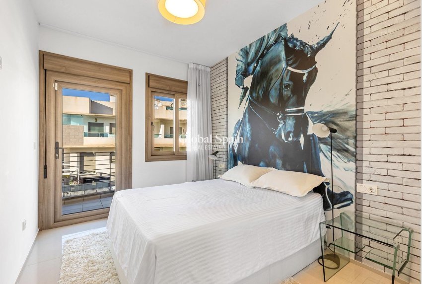 Wiederverkauf - HAUS -
CIUDAD QUESADA