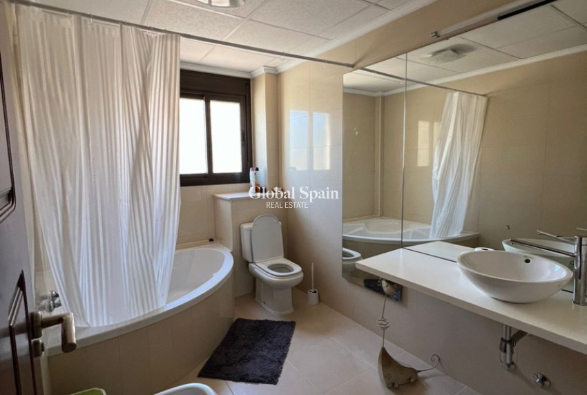 Wiederverkauf - HAUS -
CIUDAD QUESADA