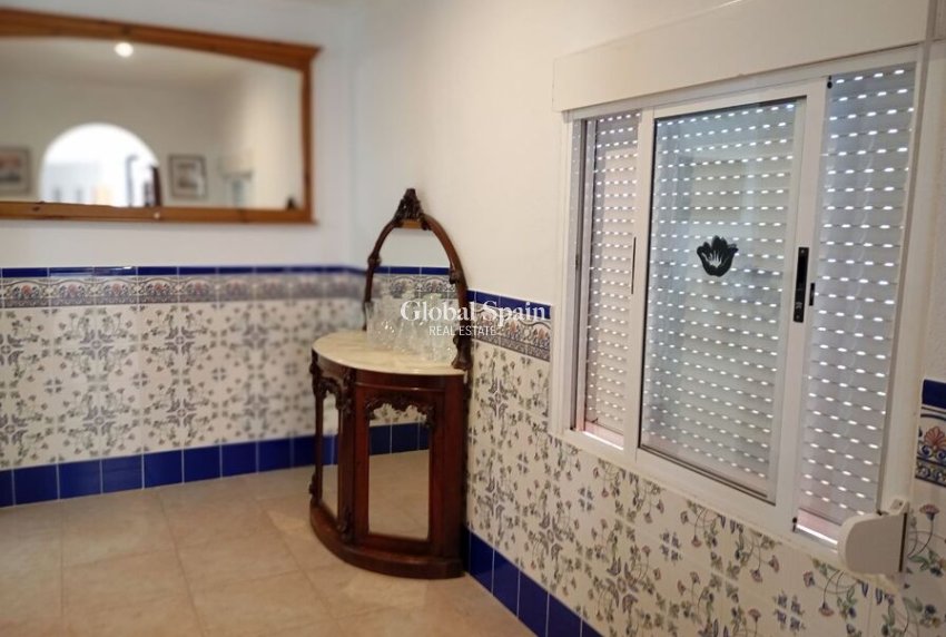 Wiederverkauf - HAUS -
DAYA NUEVA - Costa Blanca
