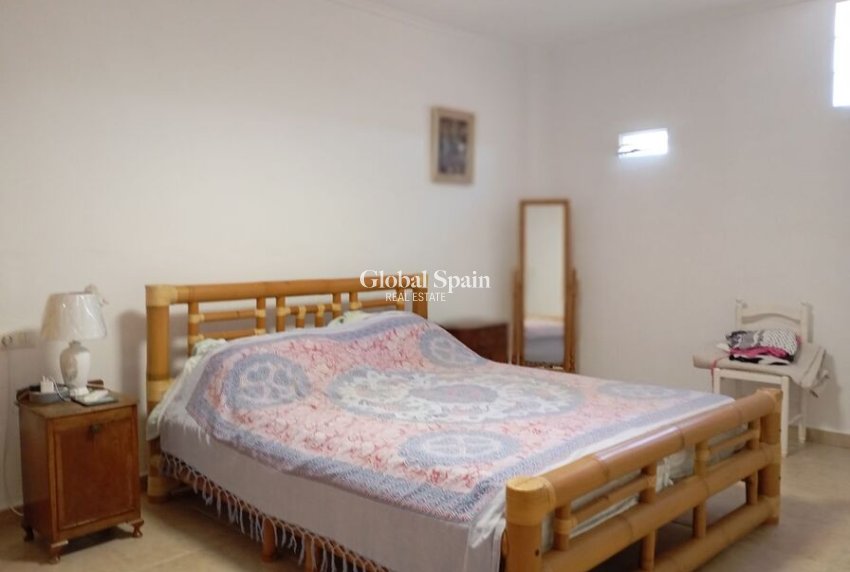 Wiederverkauf - HAUS -
DAYA NUEVA - Costa Blanca