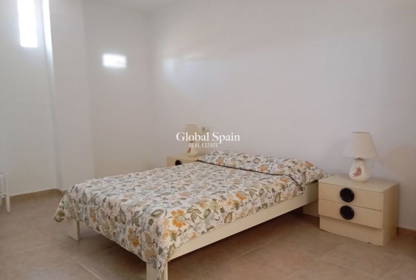 Wiederverkauf - HAUS -
DAYA NUEVA - Costa Blanca