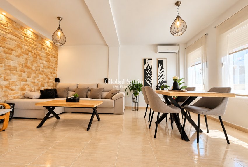 Wiederverkauf - HAUS -
DAYA NUEVA - Costa Blanca