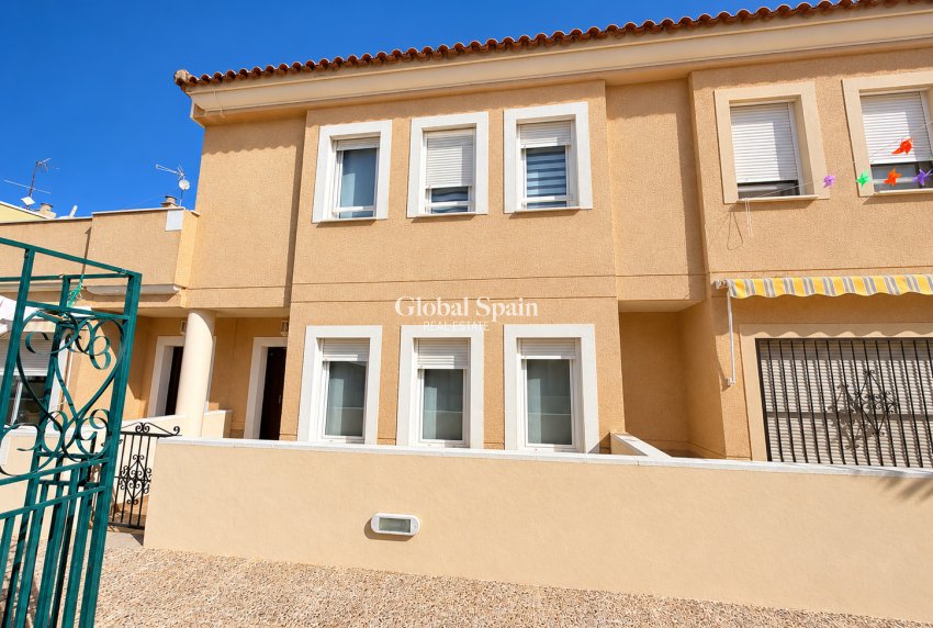 Wiederverkauf - HAUS -
DAYA NUEVA - Costa Blanca