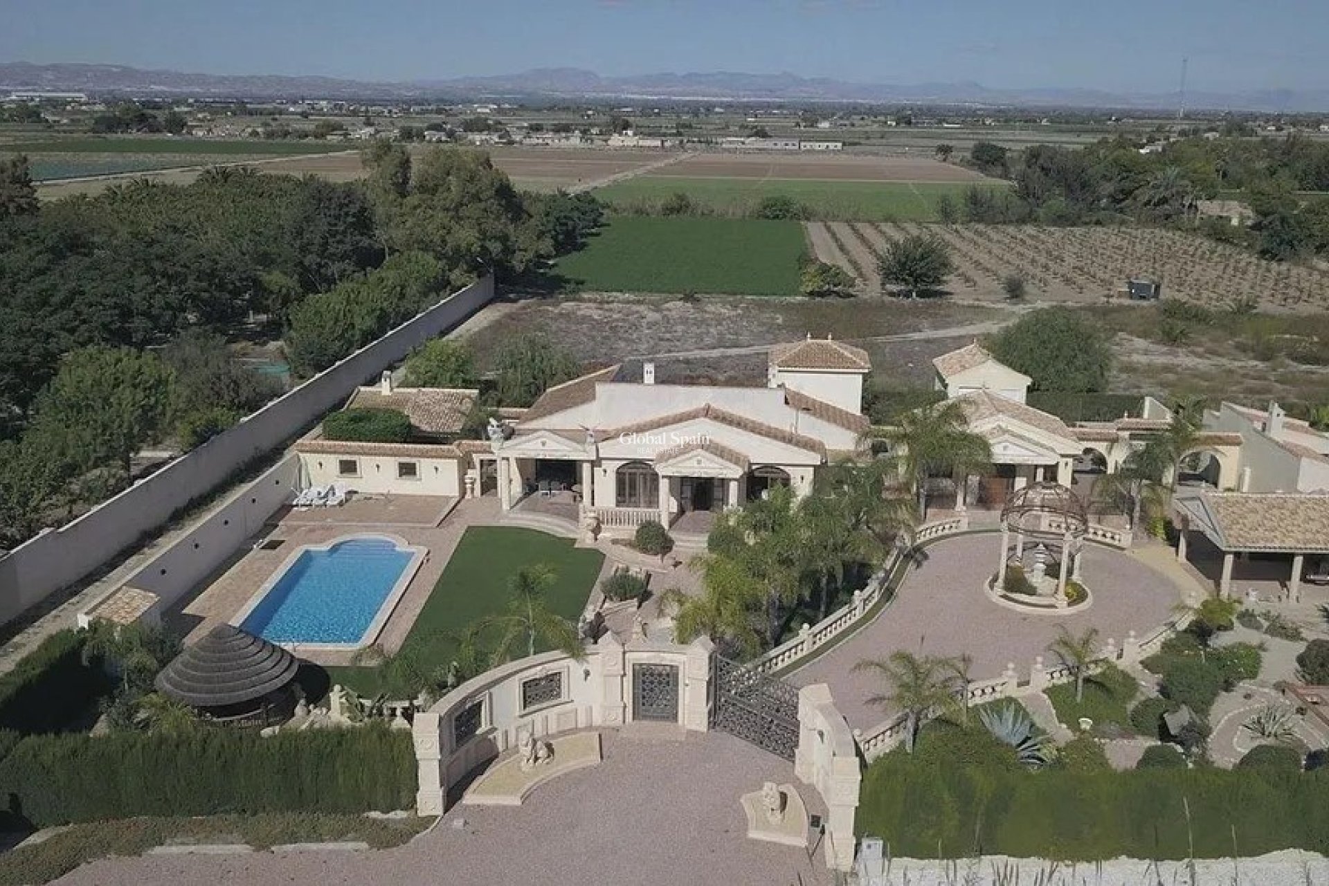 Wiederverkauf - HAUS -
DAYA VIEJA - Costa Blanca