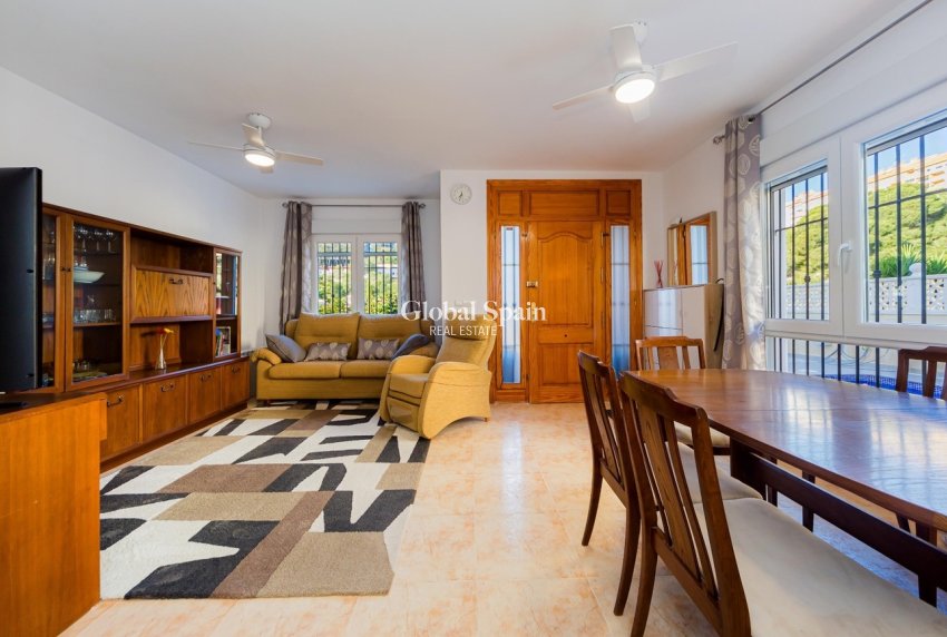 Wiederverkauf - HAUS -
DEHESA DE CAMPOAMOR - Costa Blanca