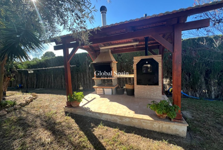 Wiederverkauf - HAUS -
DOLORES - Comunidad Valenciana