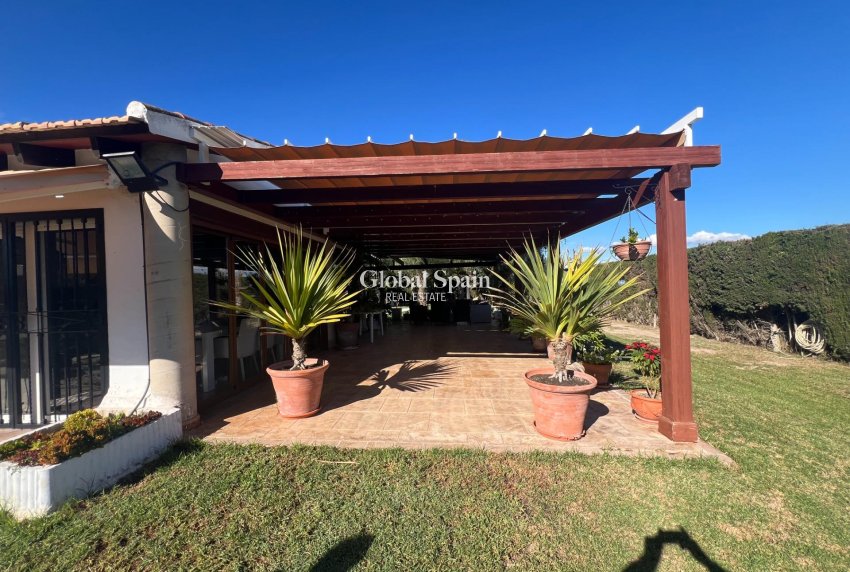 Wiederverkauf - HAUS -
DOLORES - Comunidad Valenciana