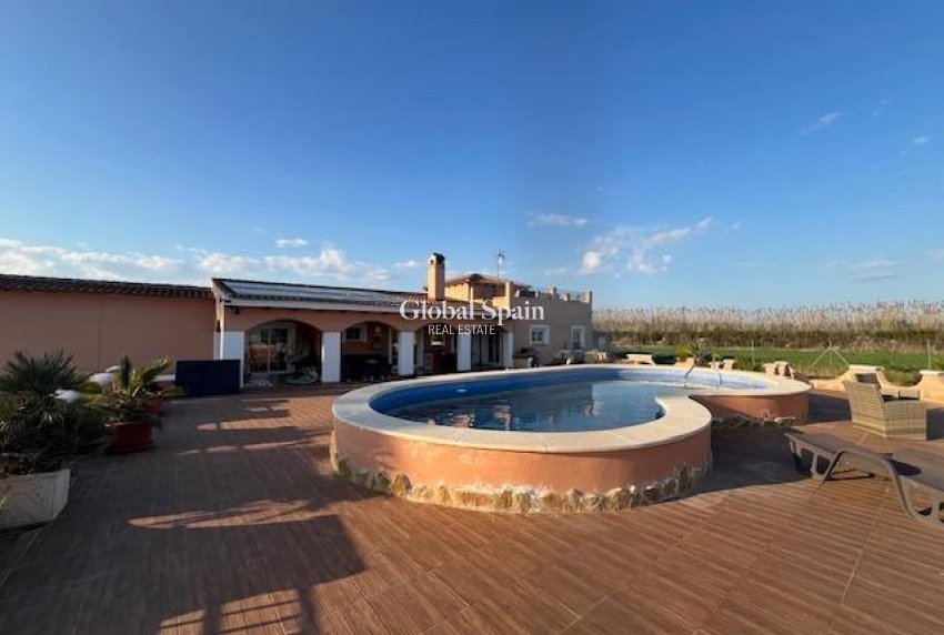 Wiederverkauf - HAUS -
DOLORES - Comunidad Valenciana
