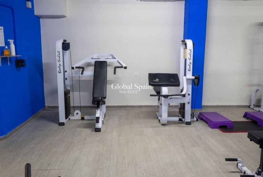 Wiederverkauf - HAUS -
EL CAMPELLO - Costa Blanca