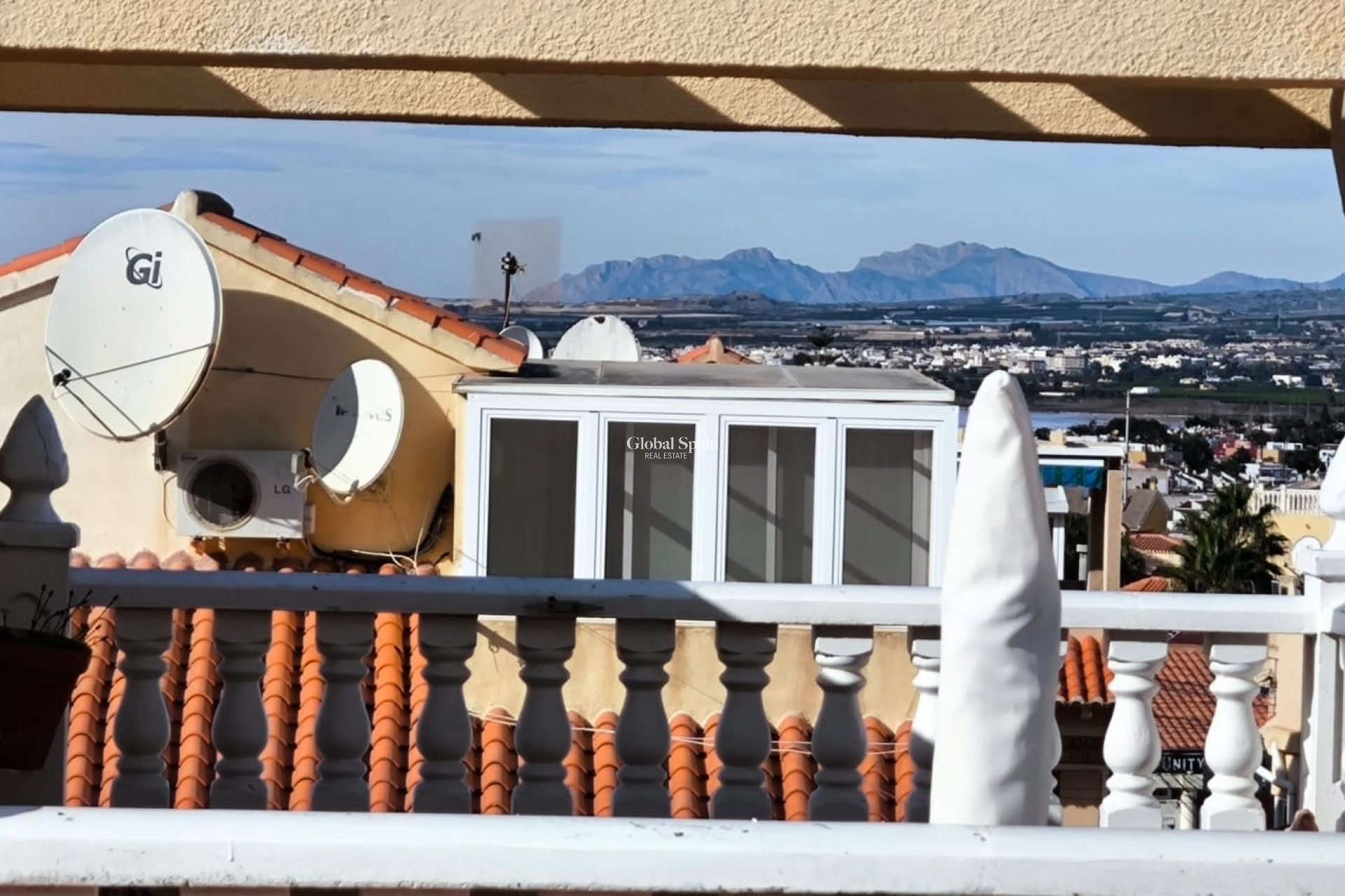 Wiederverkauf - HAUS -
EL CHAPARRAL - El Chaparral