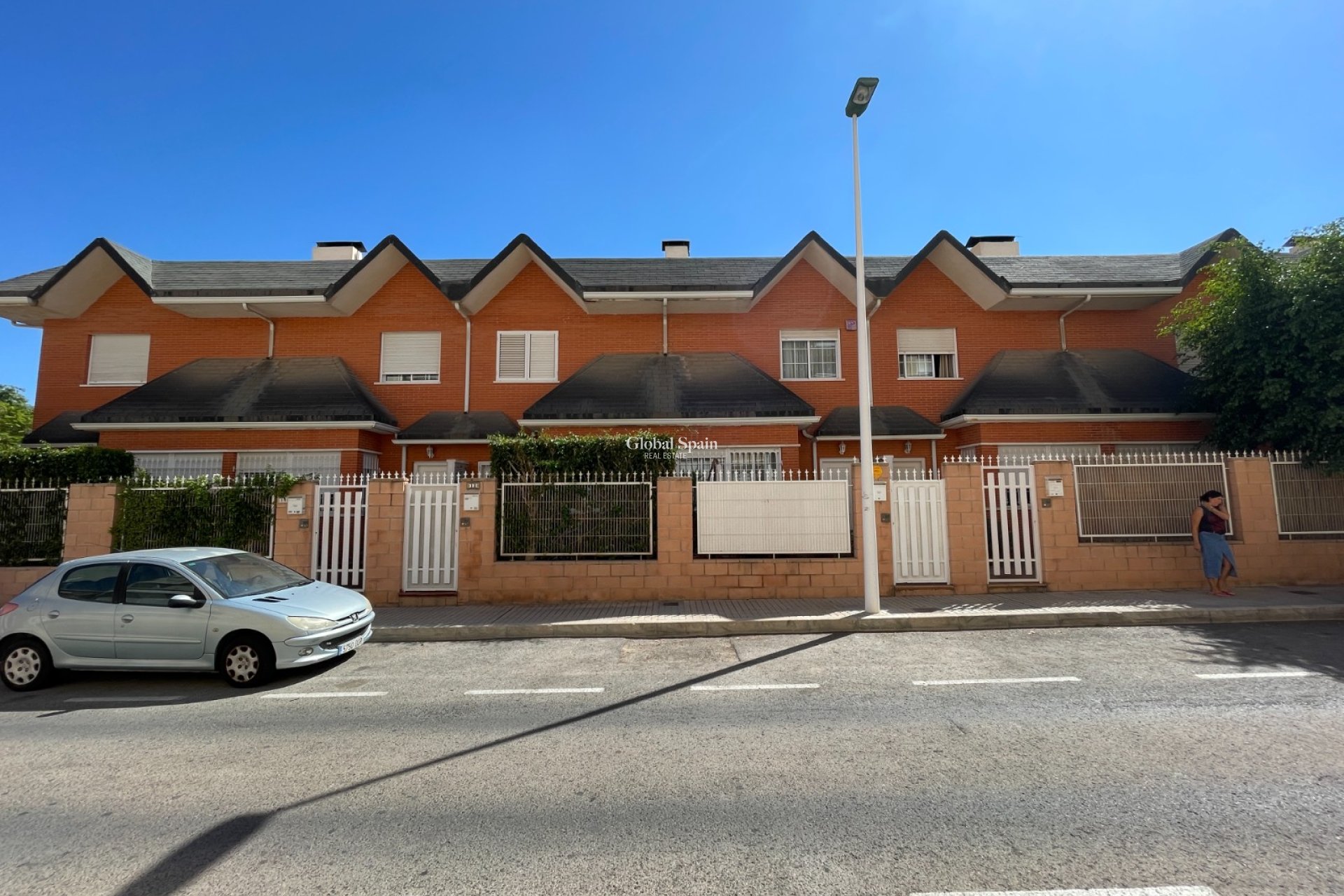 Wiederverkauf - HAUS -
ELCHE - Costa Blanca