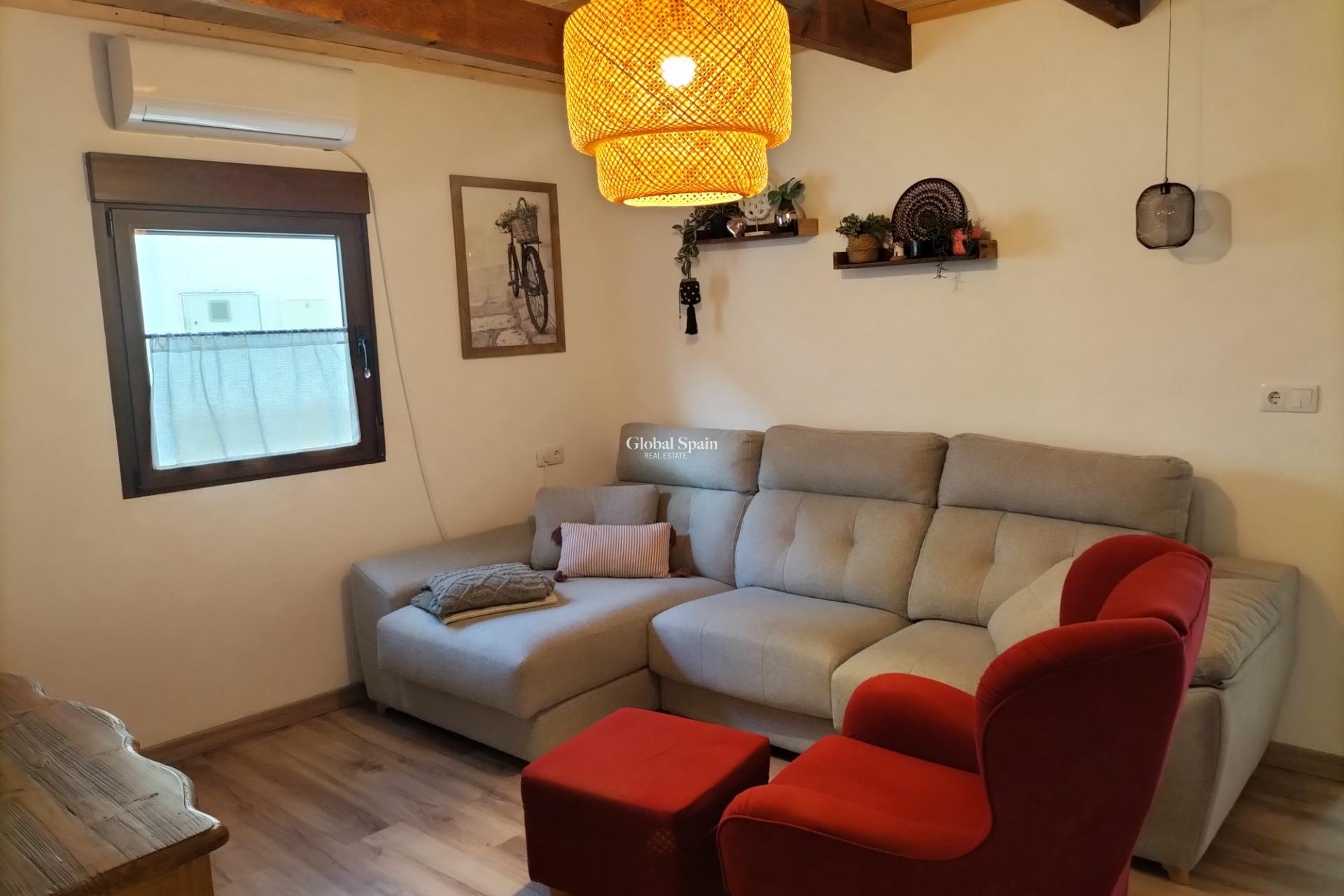 Wiederverkauf - HAUS -
FORMENTERA DEL SEGURA - Centro