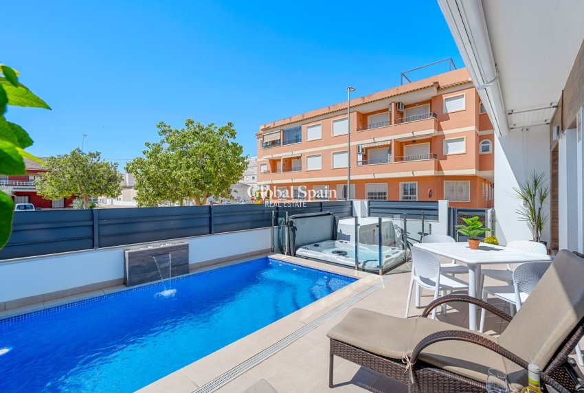 Wiederverkauf - HAUS -
FORMENTERA DEL SEGURA - Costa Blanca