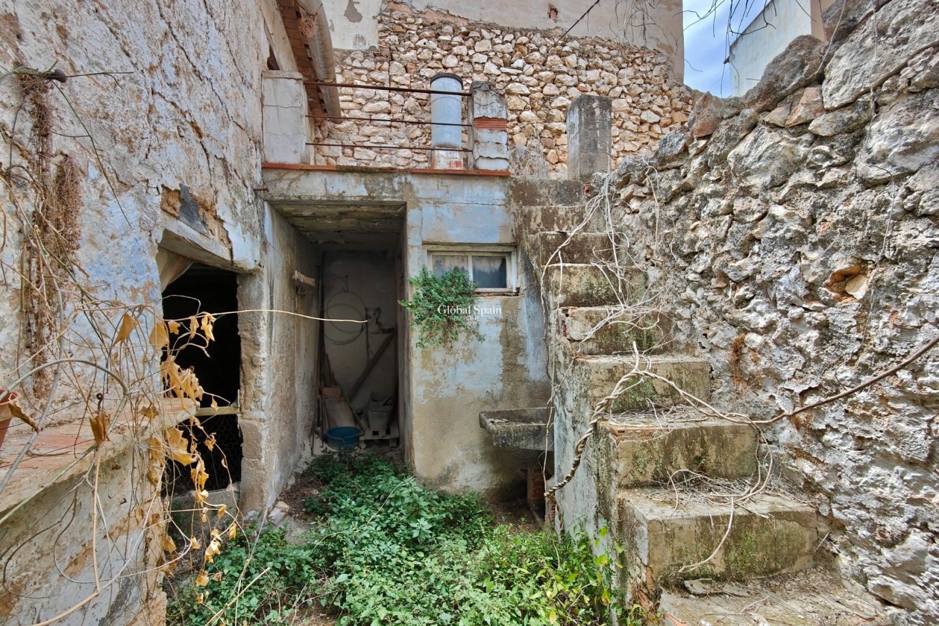Wiederverkauf - HAUS -
GATA DE GORGOS - Gata de Gorgos
