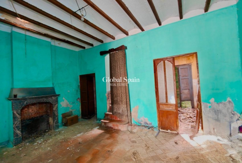 Wiederverkauf - HAUS -
GATA DE GORGOS - Gata de Gorgos