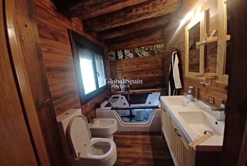 Wiederverkauf - HAUS -
GEA Y TRUYOLS - Inland