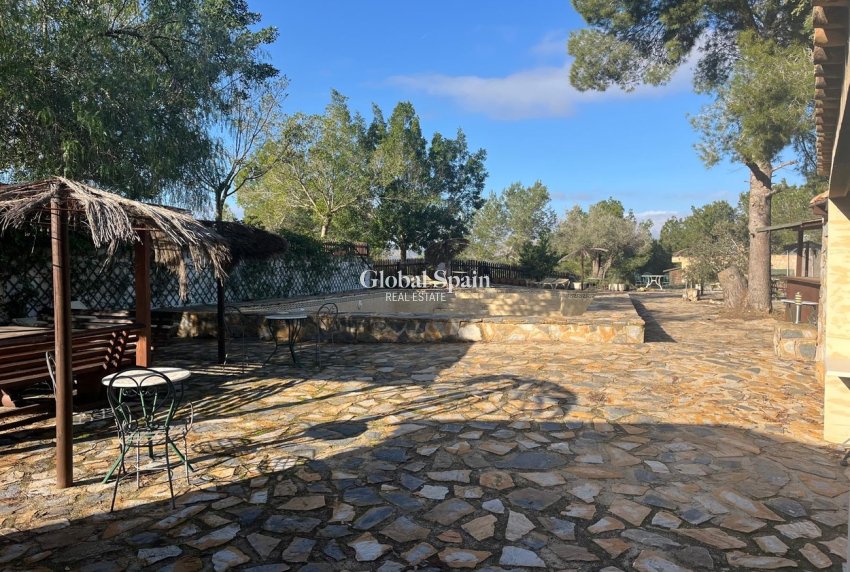 Wiederverkauf - HAUS -
GEA Y TRUYOLS - Sierra de Columbares Natural Park