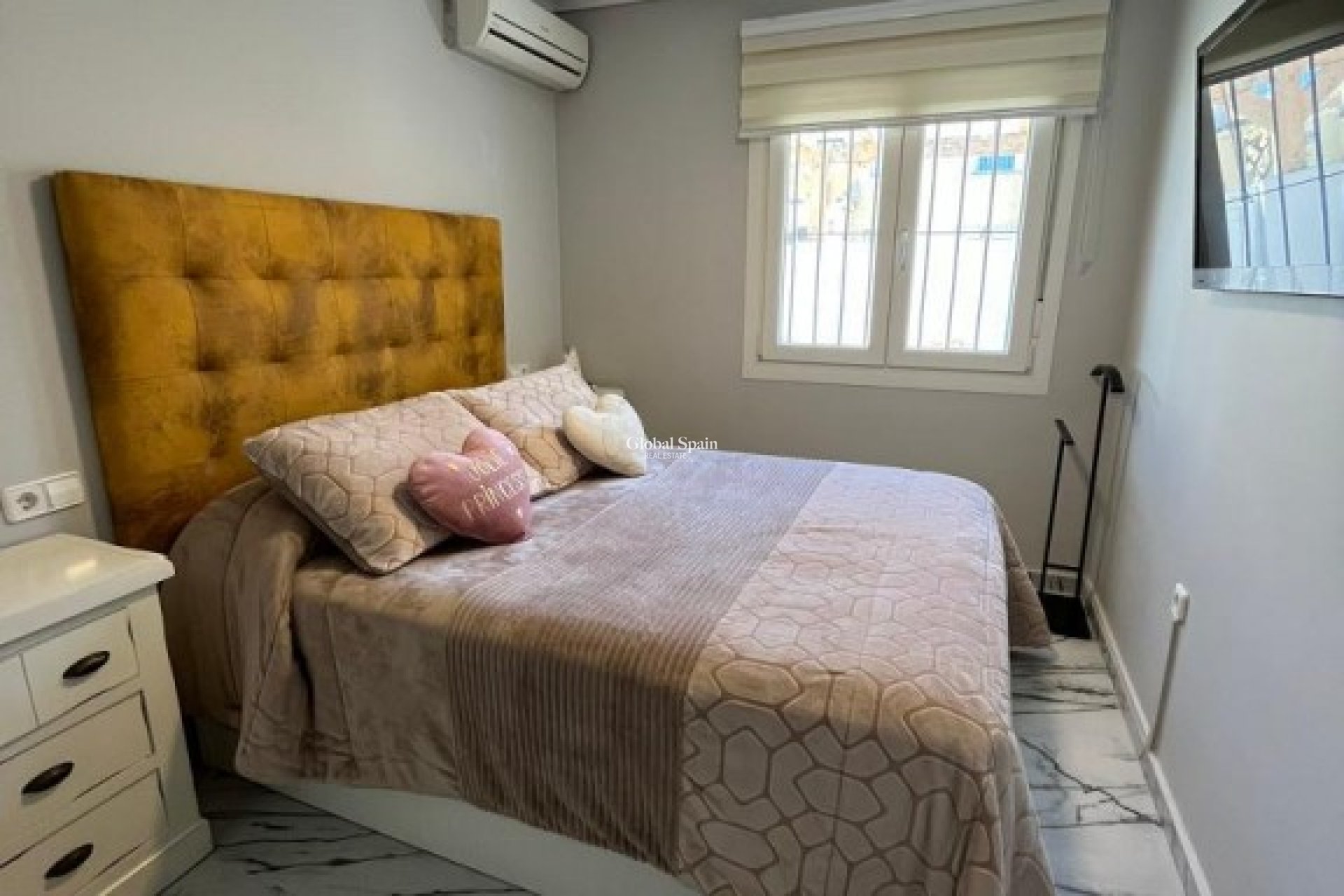 Wiederverkauf - HAUS -
GRAN ALACANT - Costa Blanca