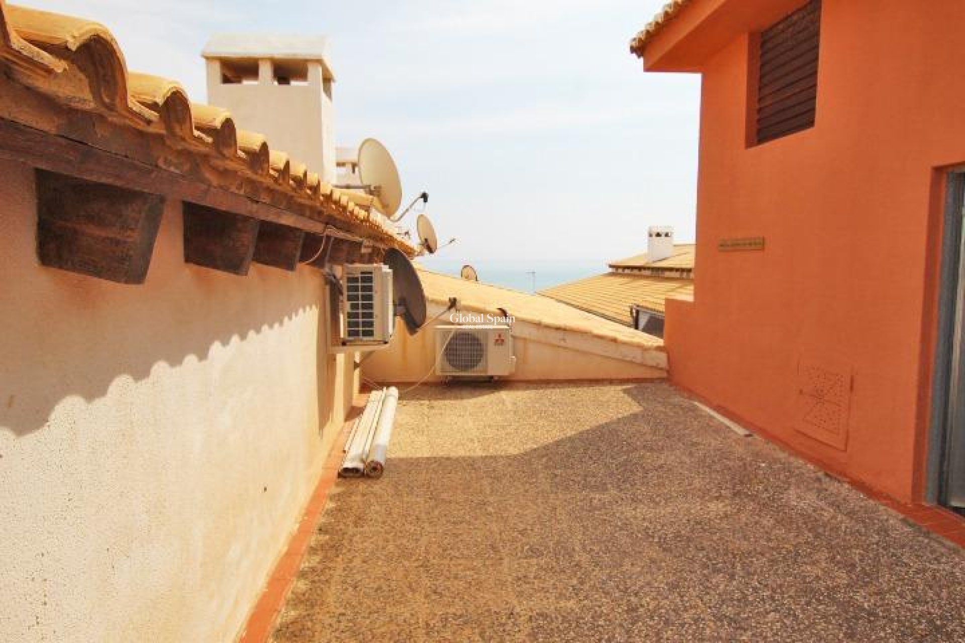 Wiederverkauf - HAUS -
GUARDAMAR DEL SEGURA - Benamor