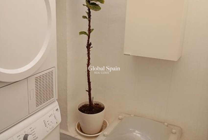 Wiederverkauf - HAUS -
GUARDAMAR DEL SEGURA - Costa Blanca