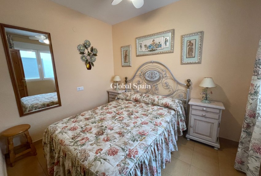 Wiederverkauf - HAUS -
GUARDAMAR DEL SEGURA - Costa Blanca