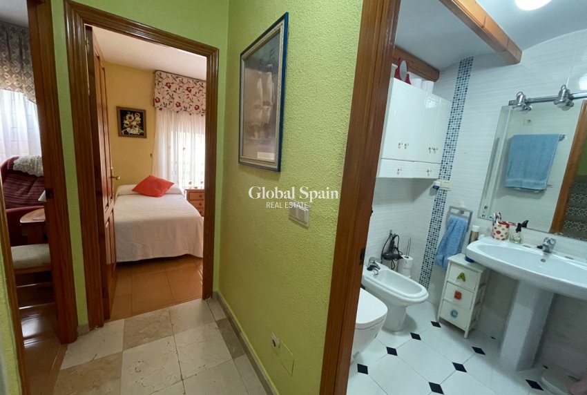 Wiederverkauf - HAUS -
GUARDAMAR DEL SEGURA - Costa Blanca