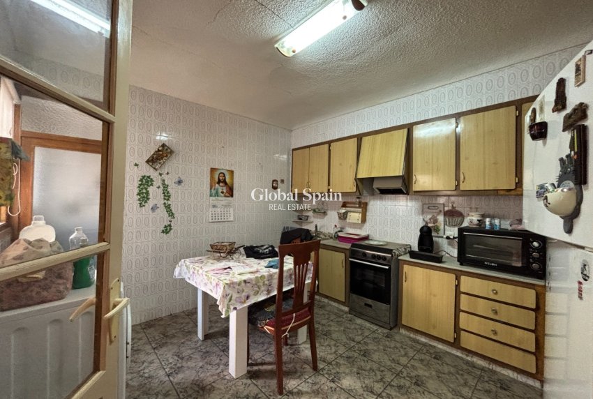 Wiederverkauf - HAUS -
GUARDAMAR DEL SEGURA - Costa Blanca