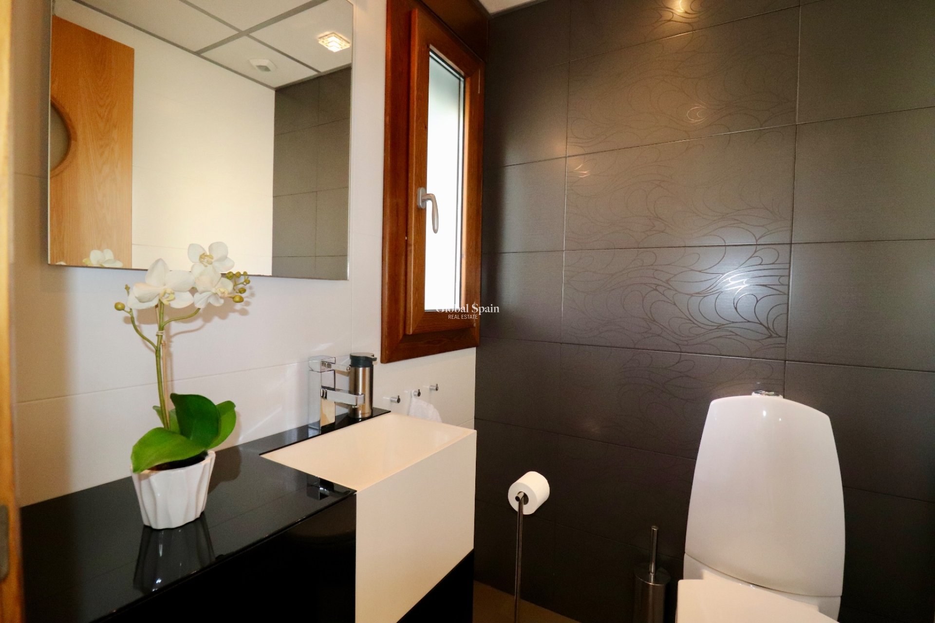 Wiederverkauf - HAUS -
GUARDAMAR DEL SEGURA