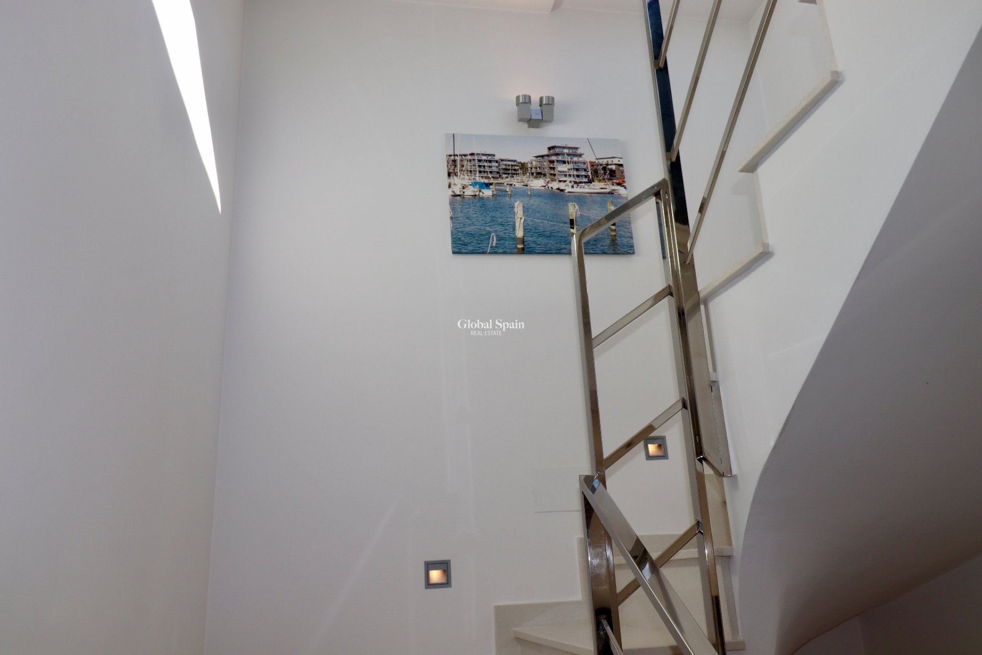 Wiederverkauf - HAUS -
GUARDAMAR DEL SEGURA