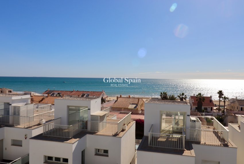 Wiederverkauf - HAUS -
GUARDAMAR DEL SEGURA